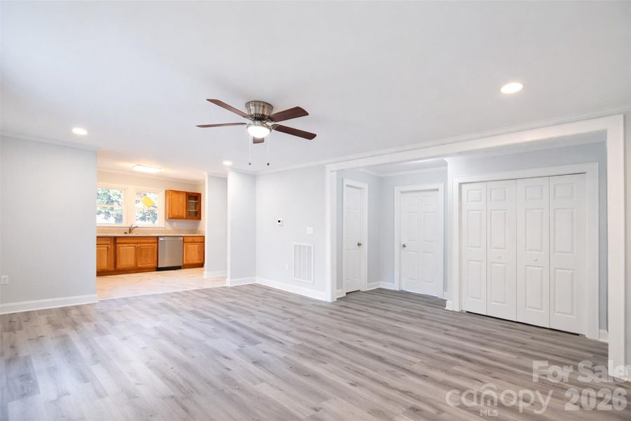 Spacious, unfurnished interior of a new home in , Concord (Image 16).