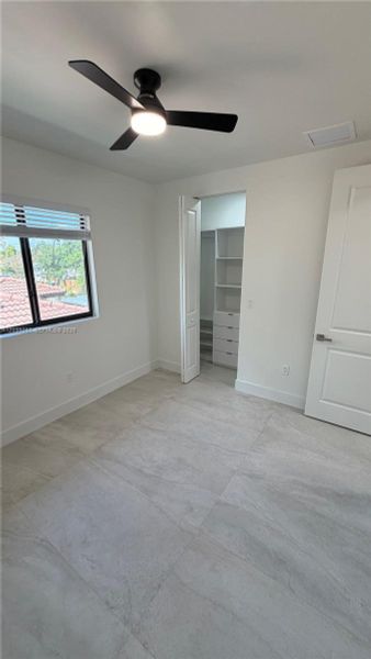 Spacious, unfurnished interior of a new home in , Miami (Image 13).