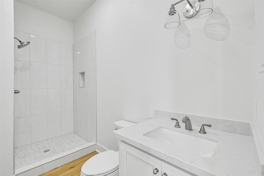 Furnished interior view inside a new home in , Galveston (Image 13).