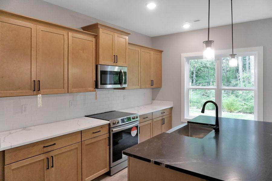Representative furnished interior of a home built from the Anderson by Parkside Builders in Givens Park, Chattanooga (Image 17).