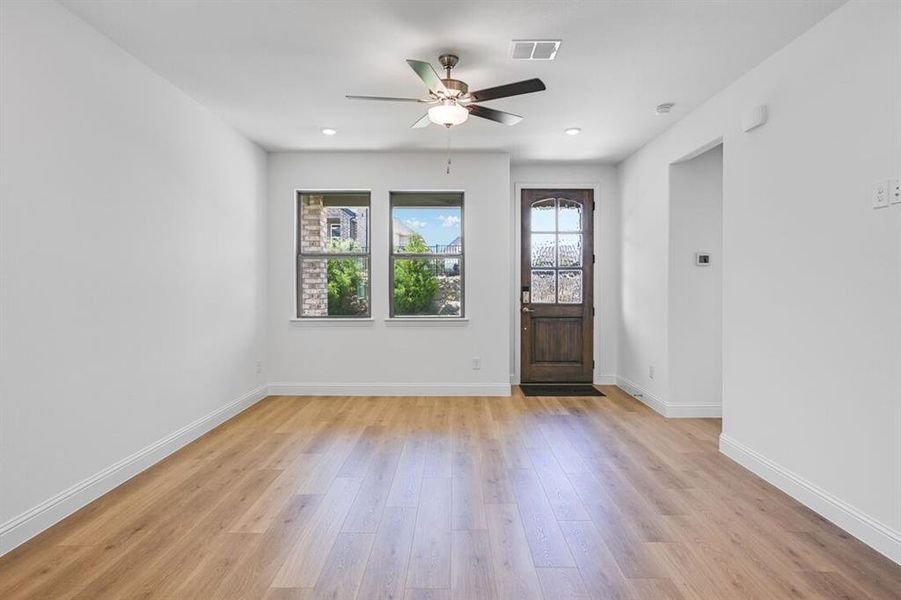 1133 Wheatgrass Mews ~ Ready Now 1133 Wheatgrass Mews ~ Ready Now