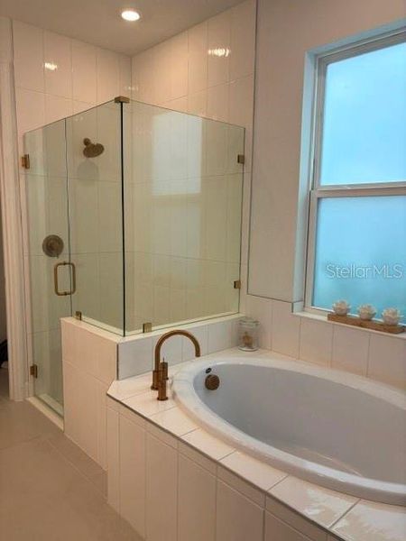Close-up of interior finishes inside a home in , Sarasota (Image 17). Close-up of interior finishes inside a home in , Sarasota (Image 17).