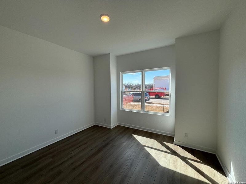 Spacious, unfurnished interior of a new home in Saddlebrook Ranch, Schertz (Image 21). Spacious, unfurnished interior of a new home in Saddlebrook Ranch, Schertz (Image 21).