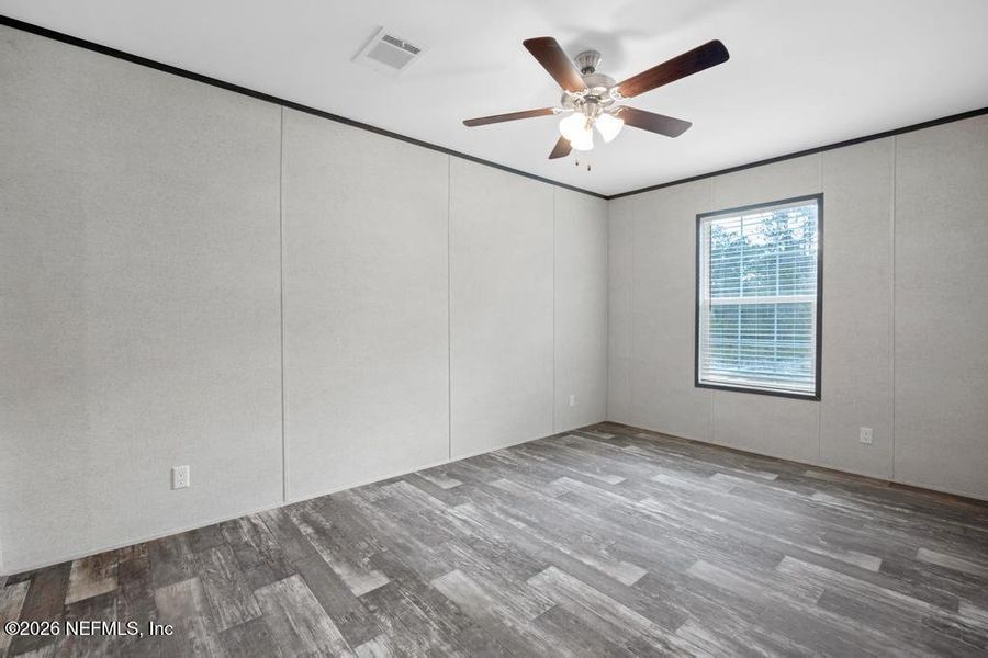 Spacious, unfurnished interior of a new home in , Hastings (Image 23).