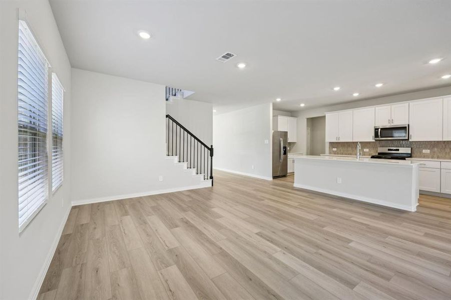 Photo is not of the actual home, but is an inspirational photo of builder’s model home and may depict options, furnishings, and/or decorator features that are not included.