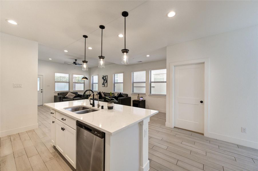 Furnished interior view inside a new home in Harper’s Preserve, Conroe (Image 5).