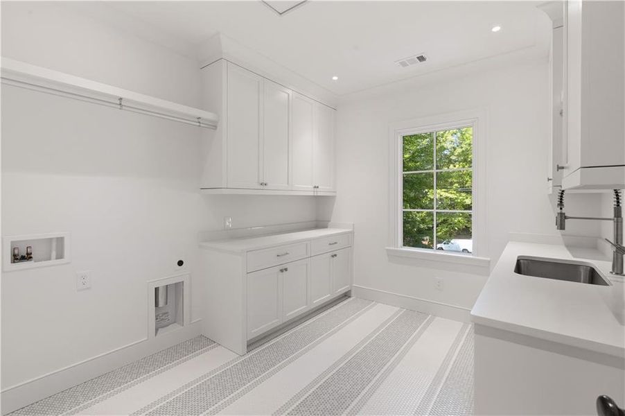 Furnished interior view inside a new home in , Atlanta (Image 36).