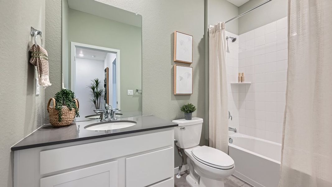 A302 Plan302 Bath2 F2