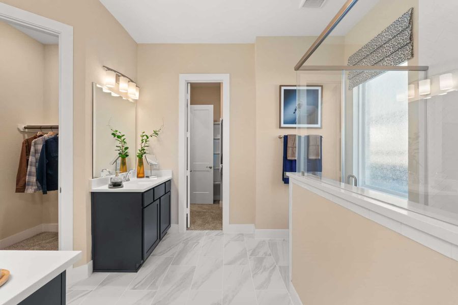 Furnished interior view inside a new home in Mulberry Farms, Santa Fe (Image 18).