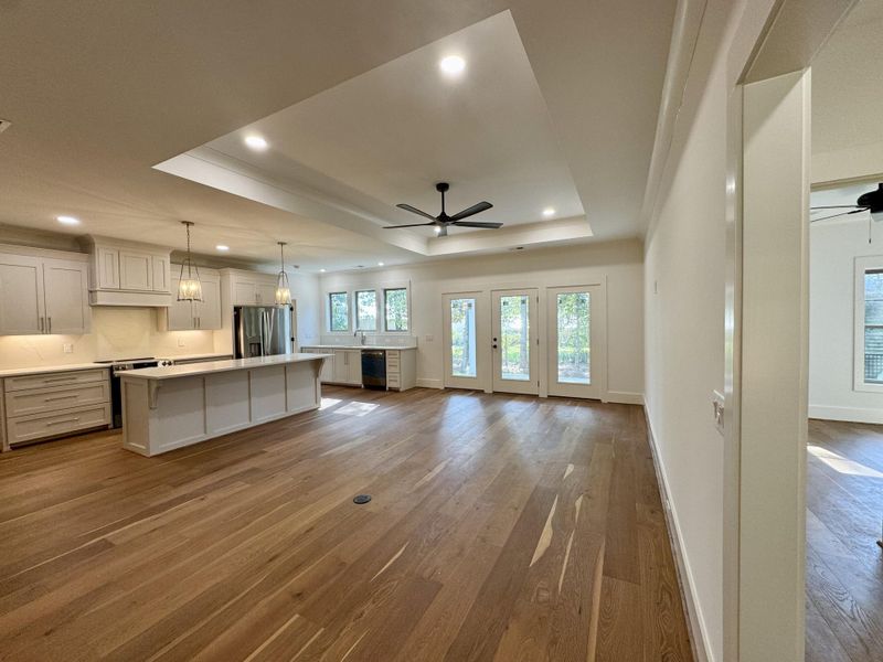 Spacious, unfurnished interior of a new home in , Pawleys Island (Image 17). Spacious, unfurnished interior of a new home in , Pawleys Island (Image 17).