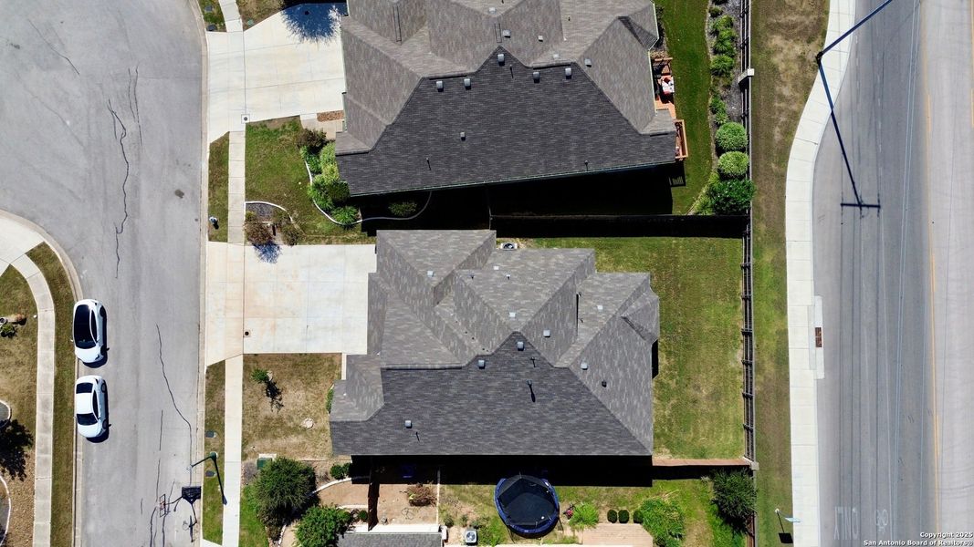 Image 14 of a home in . Image 14 of a home in .