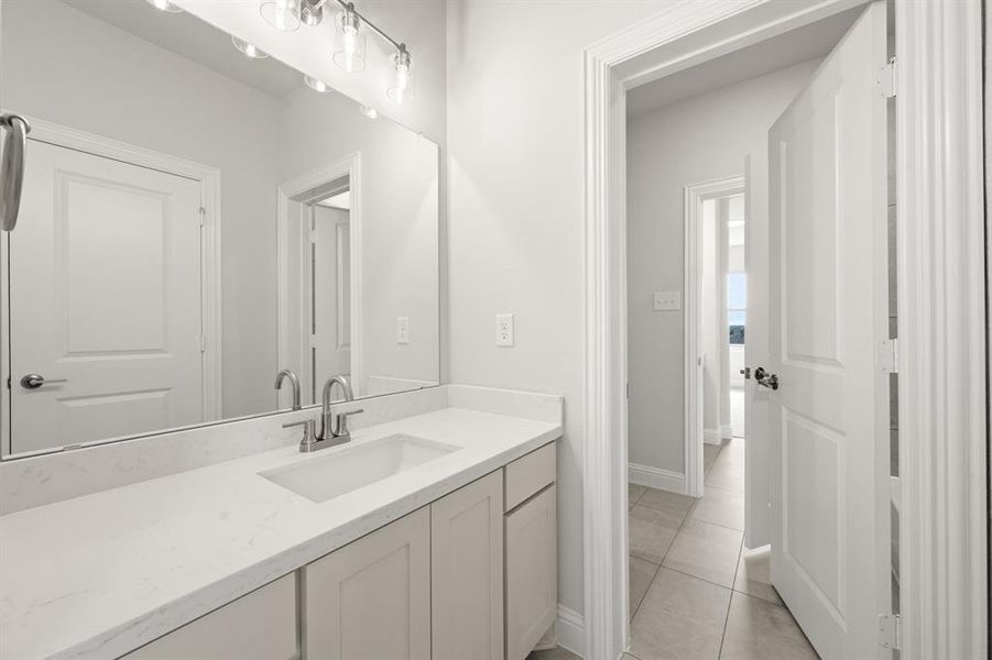 2609 Steve- Bathroom 2609 Steve- Bathroom