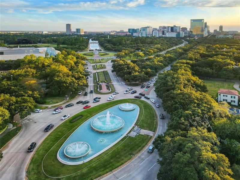 Experience the charm of urban living in the Rice/Museum District, where the iconic Mecom Fountain enhances your daily commute with its majestic beauty.