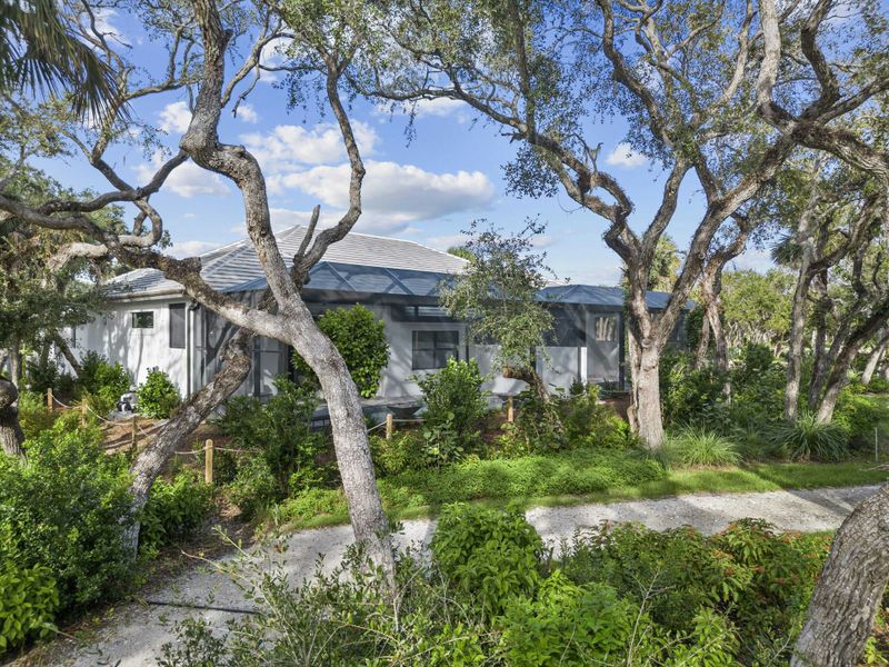 2D floor plan layout for the Seabreeze Grande by GHO Homes in Seaglass, Vero Beach, FL (Image 117).