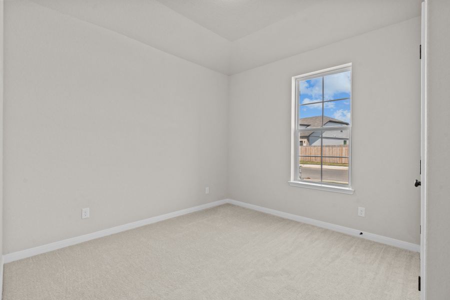 Spacious, unfurnished interior of a new home in Morgan Meadows, San Antonio (Image 7).