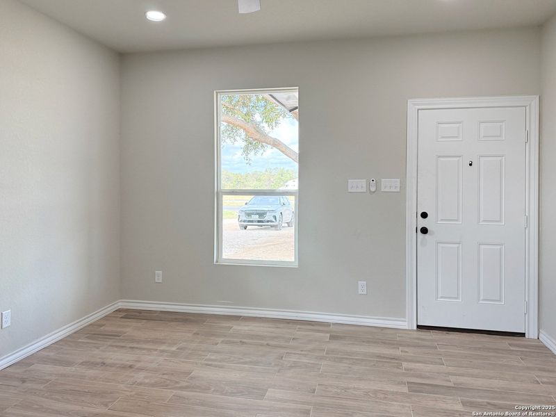 Spacious, unfurnished interior of a new home in , Natalia (Image 9).