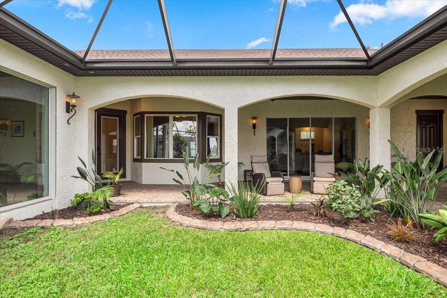 Exterior details and patio area of a home in , Ocala (Image 34).