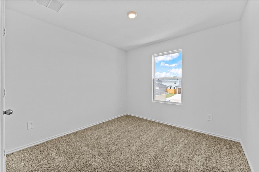 Spacious, unfurnished interior of a new home in Prairie Lakes, Buda (Image 18).