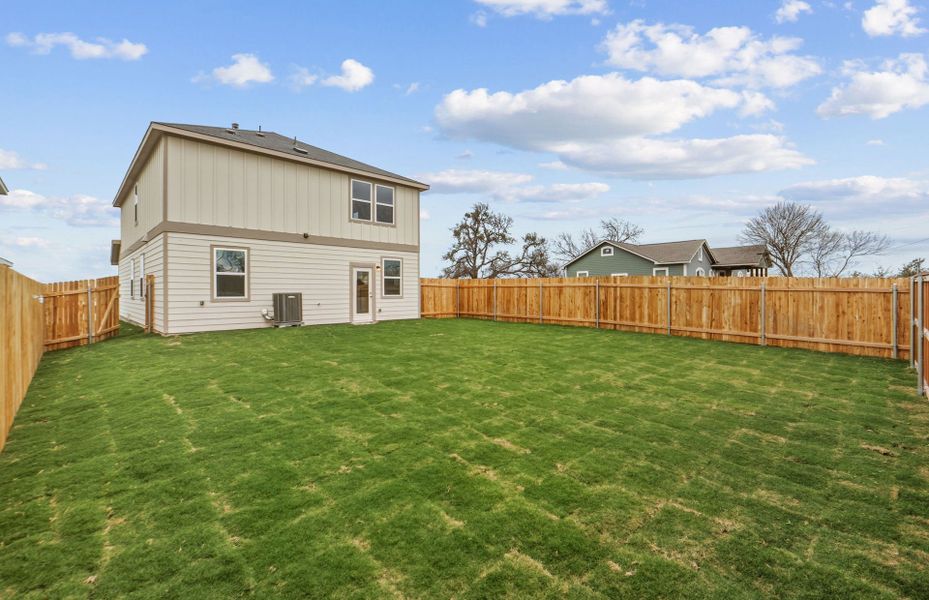 Exterior details and patio area of a home in Larson Crossing, Elgin (Image 4).