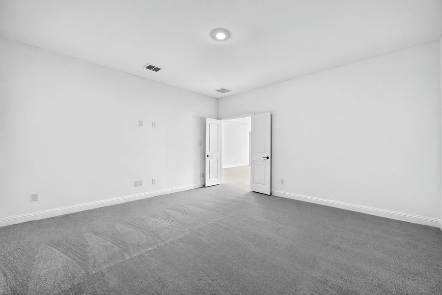 Spacious, unfurnished interior of a new home in The Ridge at Northlake, Northlake (Image 21). Spacious, unfurnished interior of a new home in The Ridge at Northlake, Northlake (Image 21).