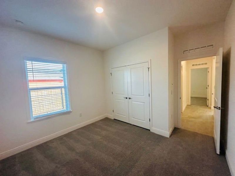 Spacious, unfurnished interior of a new home in Port St. Lucie, Port St. Lucie (Image 8).