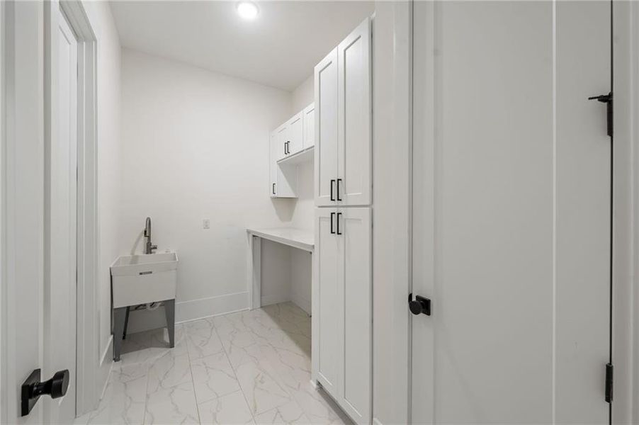 Furnished interior view inside a new home in , Atlanta (Image 7).