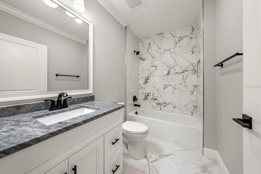 Furnished interior view inside a new home in , Clearwater (Image 10).