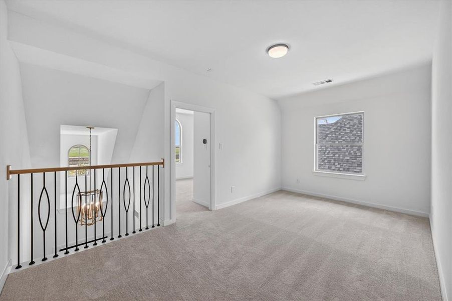 Spacious, unfurnished interior of a new home in Goodland, Venus (Image 24).