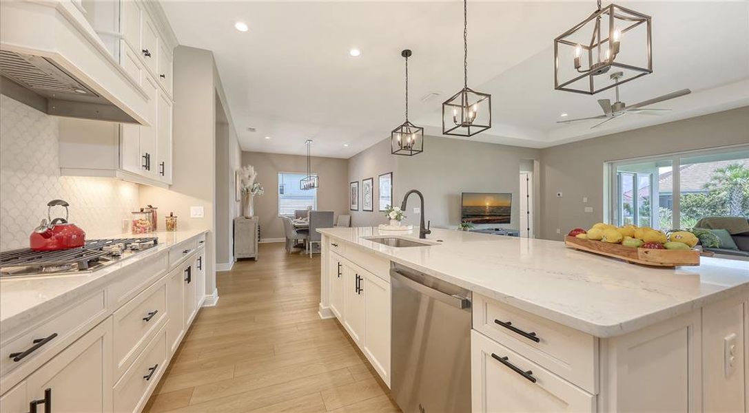 Furnished interior view inside a new home in , Venice (Image 50).