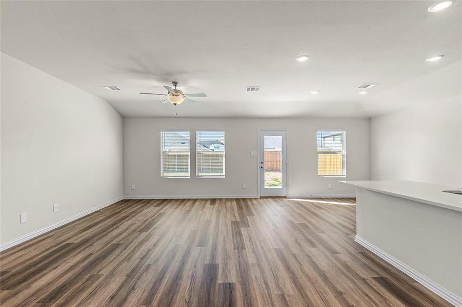 Spacious, unfurnished interior of a new home in Stratton Place, Greenville (Image 28).