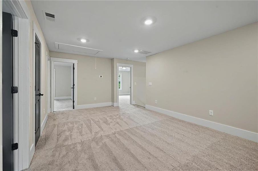 Spacious, unfurnished interior of a new home in SteepleChase, Hoschton (Image 29).