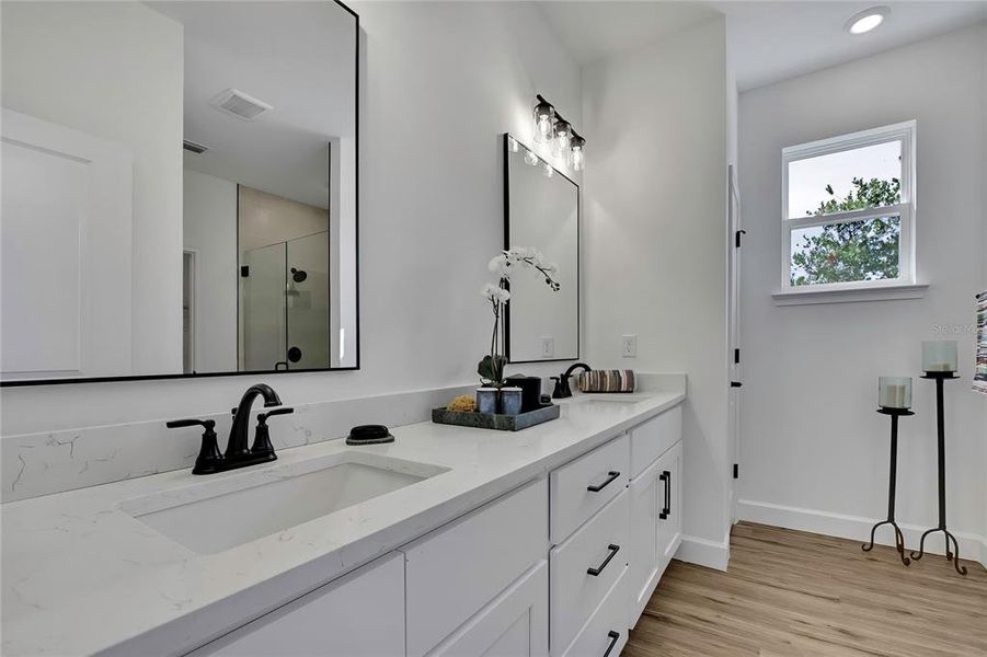 Furnished interior view inside a new home in , Spring Hill (Image 36).