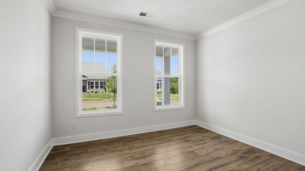 Spacious, unfurnished interior of a new home in Adams Glen, Greenville (Image 21).