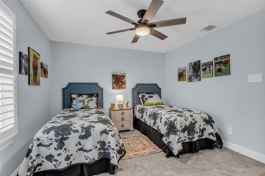 Upstairs bedroom for guests. Upstairs bedroom for guests.