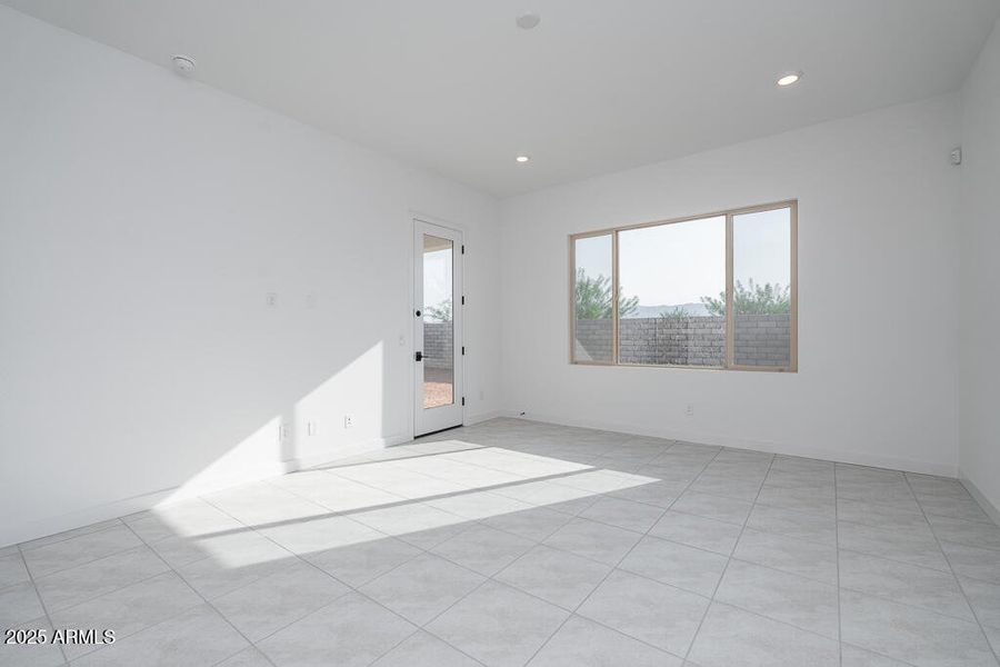 Tri Pointe Blossom Rock 554 - Primary Su Tri Pointe Blossom Rock 554 - Primary Su