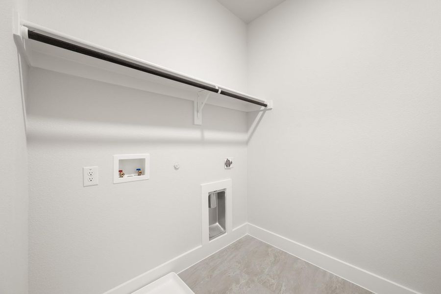 Spacious, unfurnished interior of a new home in Terrace Collection at Harvest, Argyle (Image 25).