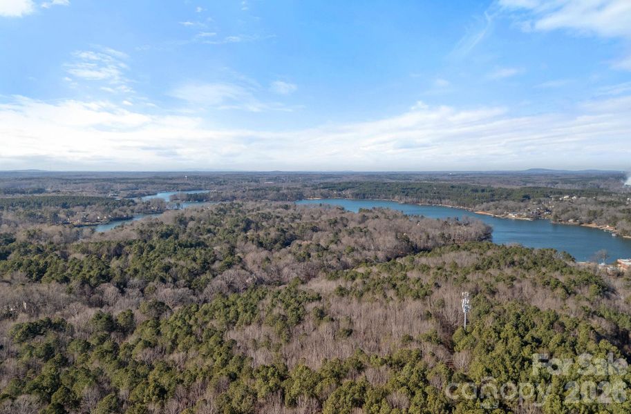 Serenity Woods is just minutes from beautiful Mountain Island Lake, offering approximately 61 miles of shoreline for boating, fishing, and all your favorite water activities.