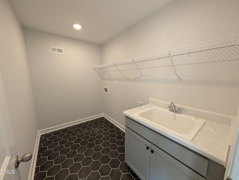 PXL_20260421_222256160.MP