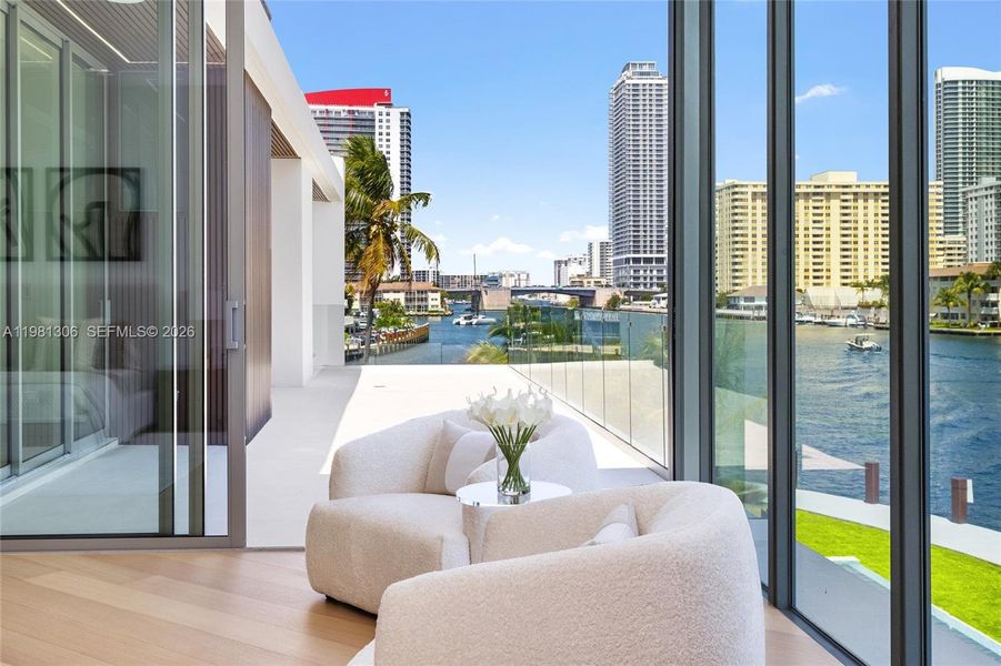 Condo located in Hallandale Beach, FL showcasing its design and architecture (Image 38).