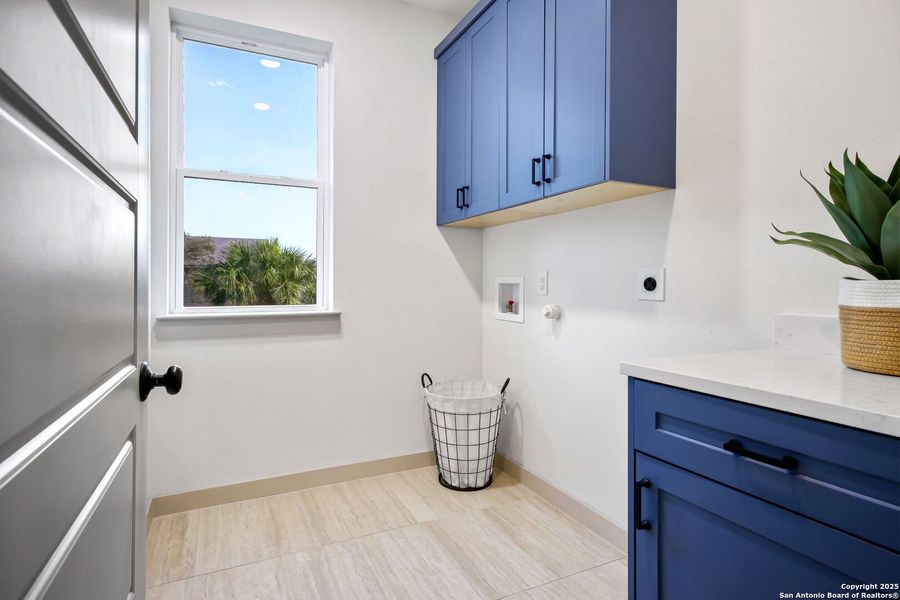 Furnished interior view inside a new home in , San Antonio (Image 35).