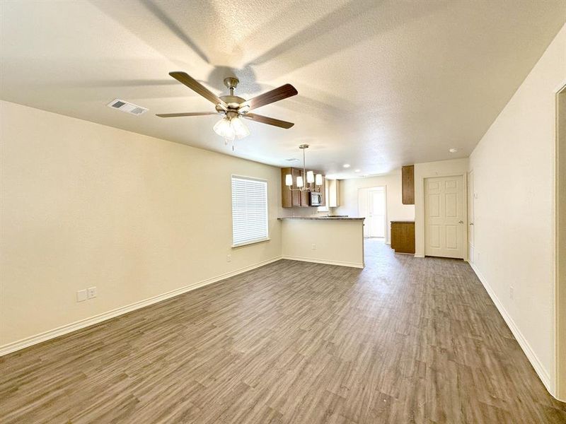 Spacious, unfurnished interior of a new home in , Mineral Wells (Image 4).