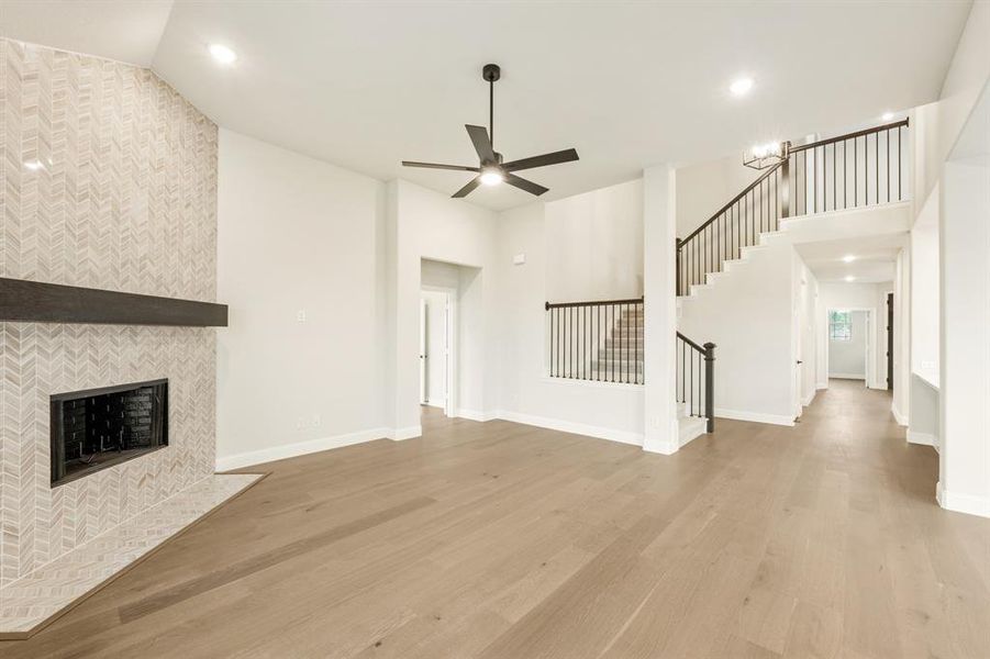 Spacious, unfurnished interior of a new home in The Retreat at North Grove 70-75, Waxahachie (Image 29). Spacious, unfurnished interior of a new home in The Retreat at North Grove 70-75, Waxahachie (Image 29).