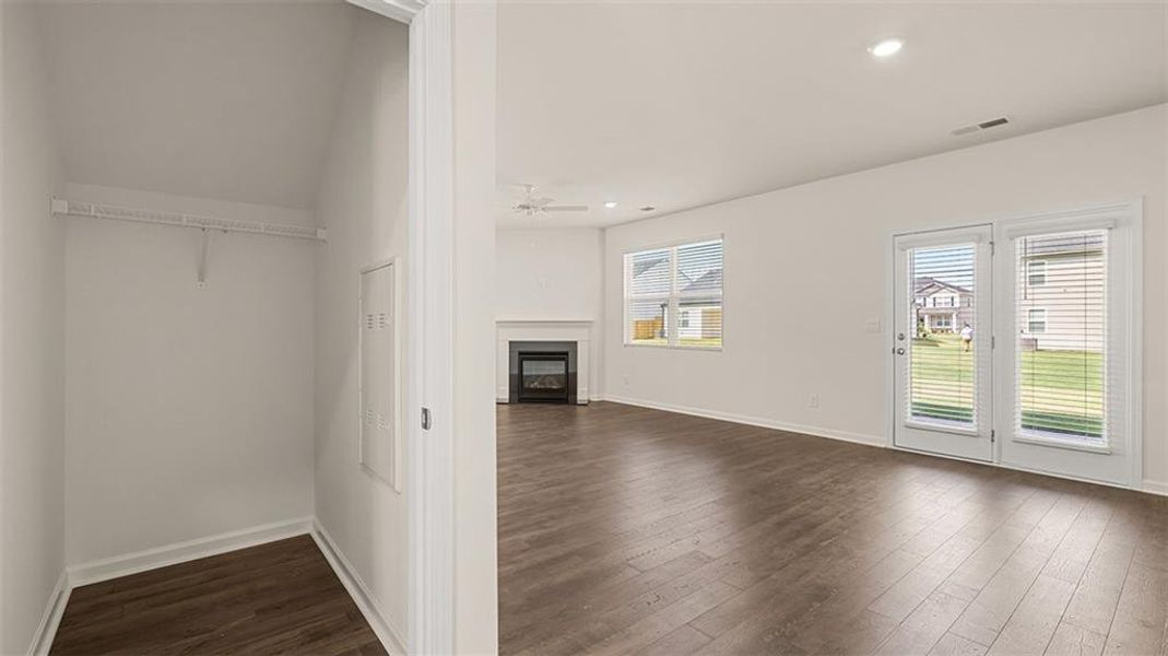 Spacious, unfurnished interior of a new home in Jackson Landing, Jefferson (Image 27).