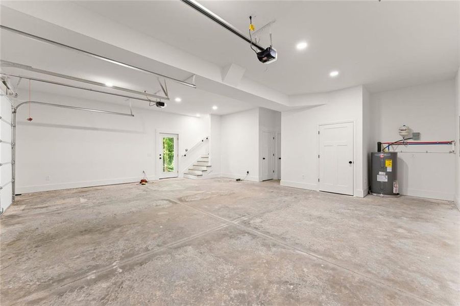 Spacious, unfurnished interior of a new home in , Dawsonville (Image 24). Spacious, unfurnished interior of a new home in , Dawsonville (Image 24).