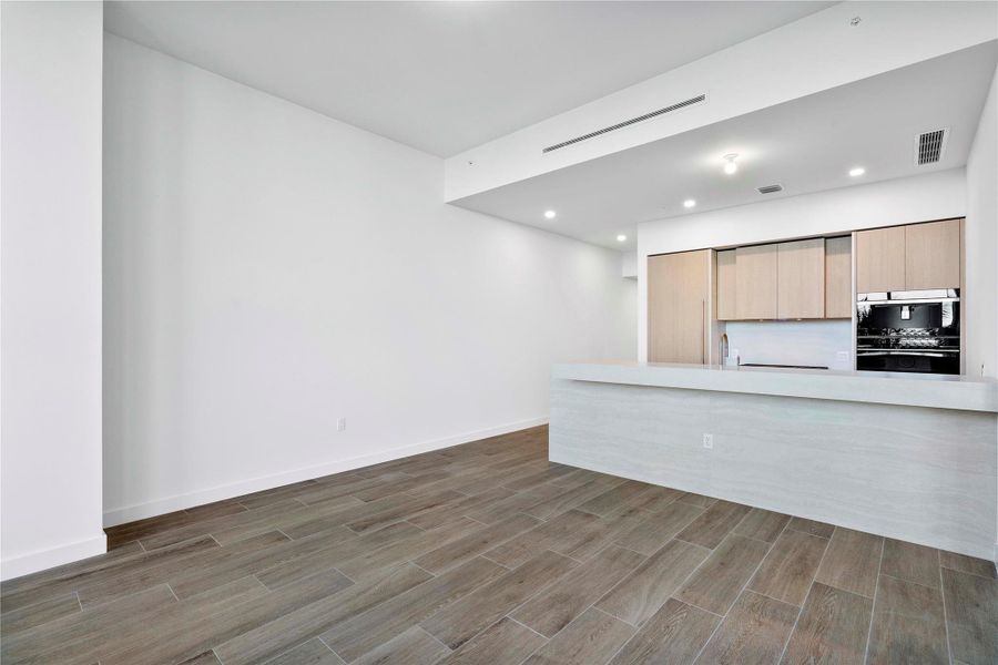 Spacious, unfurnished interior of a new home in Casamar, Pompano Beach (Image 36). Spacious, unfurnished interior of a new home in Casamar, Pompano Beach (Image 36).