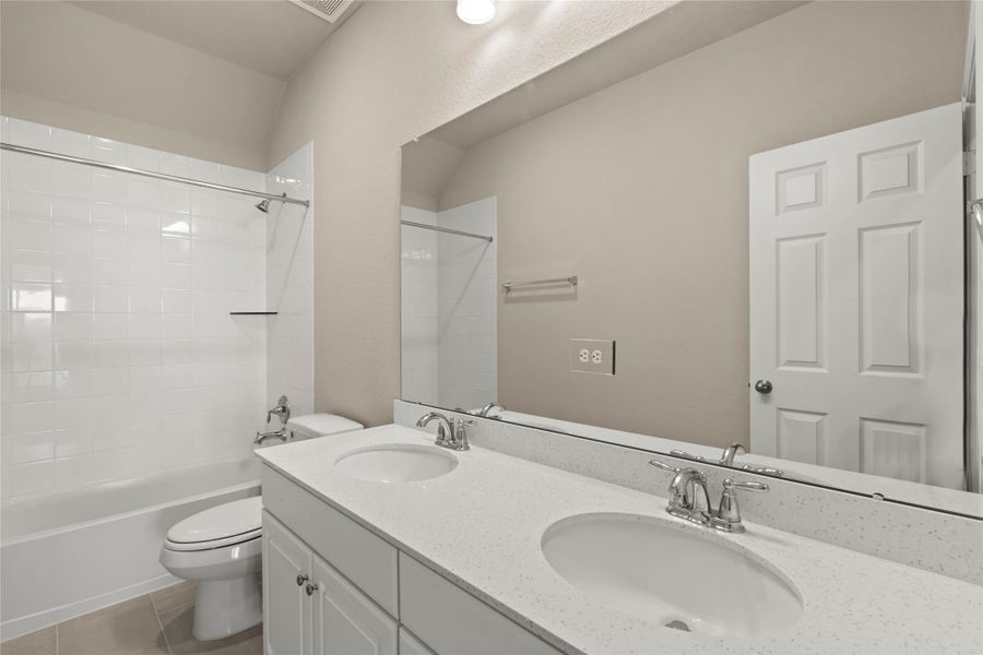 Sample product photo. Actual exterior and interior selections may vary by homesite. Photo may be virtually staged