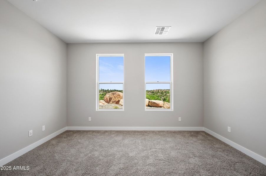 35-Primary BEdroom (3)