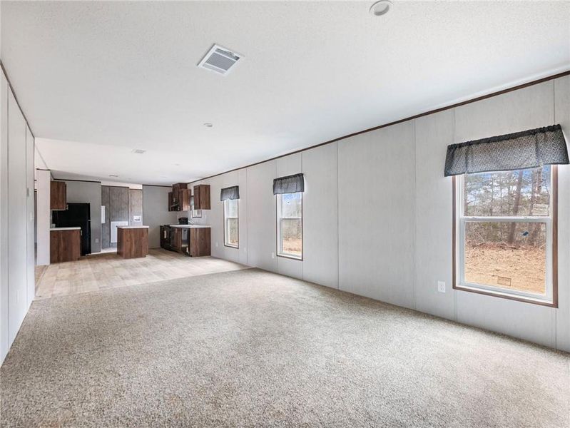 Spacious, unfurnished interior of a new home in , Lula (Image 26).