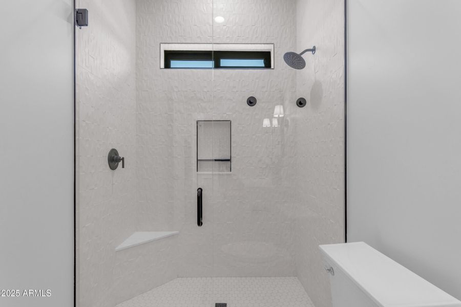 54_0139_a4m_cloud creek