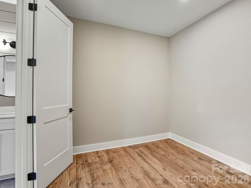 Spacious, unfurnished interior of a new home in , Weaverville (Image 34).